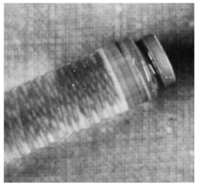 Hình 7.10. Pittông bị thòi ra ngoài.